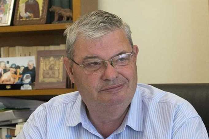 Πρόταση Αλ. Καχριμάνη για ανώτατο όριο ανεμογεννητριών τα 1.200 μέτρα