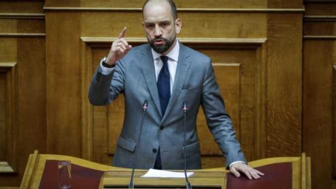 Κώστας Μπάρκας: Θα αναλάβει κανείς από την κυβέρνηση την ευθύνη για το μπάχαλο στο Καναλάκι;