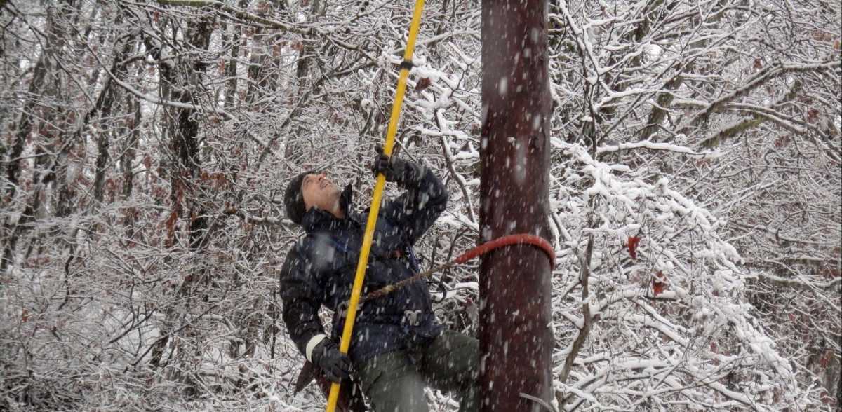 Αποκατάσταση ηλεκτροδότησης στα χωριά των Νομών Ιωαννίνων και Άρτας
