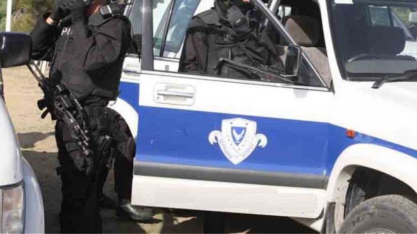 Συνελήφθησαν στα Ιωάννινα 6 αλλοδαποί ύστερα από καταδίωξη αυτοκινήτου στο οποίο επέβαιναν