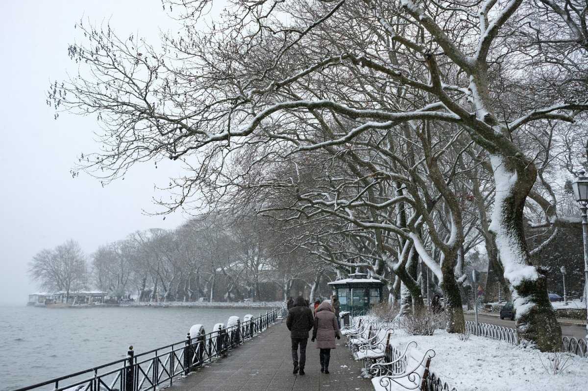Προς LOCKDOWN η Ήπειρος λόγω Αλβανίας – Αυξήθηκαν κατακόρυφα οι νοσηλείες στα νοσοκομεία με διακομιδές από τη γειτονική χώρα…