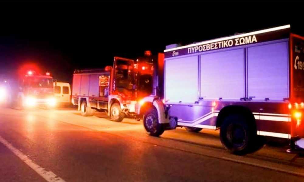 Έκτακτο: Φορτηγό λαμπάδιασε και κάηκε ολοσχερώς στην Ιόνια Οδό κοντά στον Γοργομυλο Φιλιππιάδας.