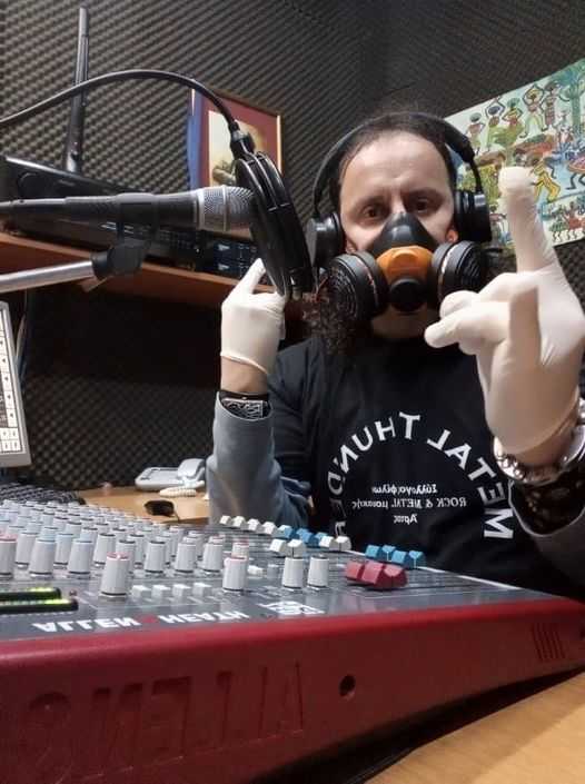“Νύχτες φτιαγμένες από METALο με τον Γιάννη Πάνου κάθε παρασκευή στον Amvrakia Fm 91.9