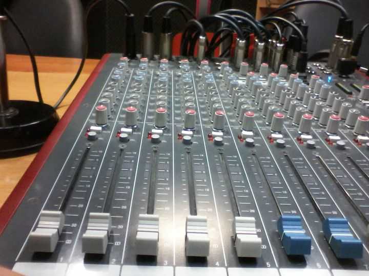 Rock Tuesdays με τον Νεκτάριος Πανταζή στον Amvrakia Fm 91.9