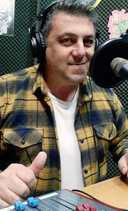 Ο Βαγγέλης Ρίζος Ψάχνει, Σκαλίζει, Ακούει και Διαλέγει Φρέσκους Ήχους στον  Amvrakia Fm 91.9.