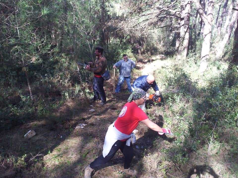 Ο Σύλλογος Δρομέων Άρτας και τα μέλη του Ορειβατικού Συλλόγου Άρτας ανέδειξαν ξεχασμένο μονοπάτι στο λόφο Περάνθης. 