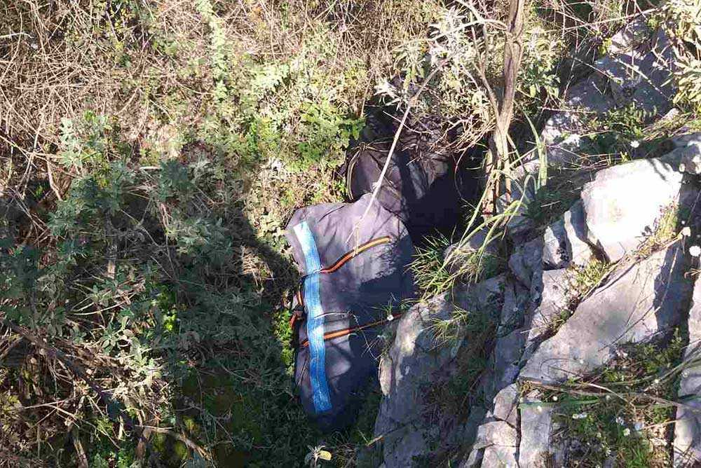 73 κιλά κάνναβης κρυμμένα σε δύσβατο και θαμνώδες σημείο στη Θεσπρωτία.