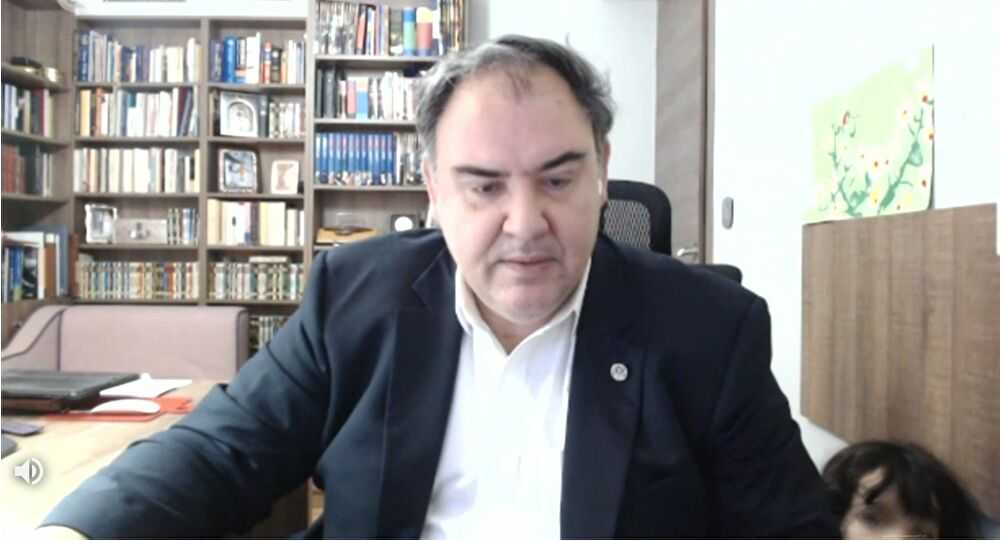 Σαρηγιάννης: Έναν μήνα παράταση στο lockdown για να πέσουμε κάτω από τα 1.000 κρούσματα