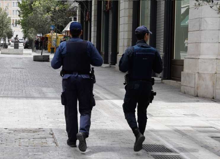 Στο “βαθύ κόκκινο” οι Δήμοι Ιωαννιτών και Μετσόβου – Κλειστά καταστήματα λιανικού εμπορίου, κομμωτήρια, και χωρίς πιστούς οι Εκκλησίες