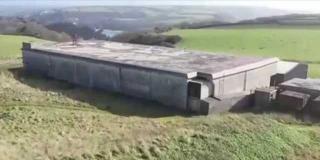 Στο σφυρί πυρηνικό καταφύγιο του Ψυχρού Πολέμου με 56 δωμάτια πωλείται για 500.000 ευρώ!