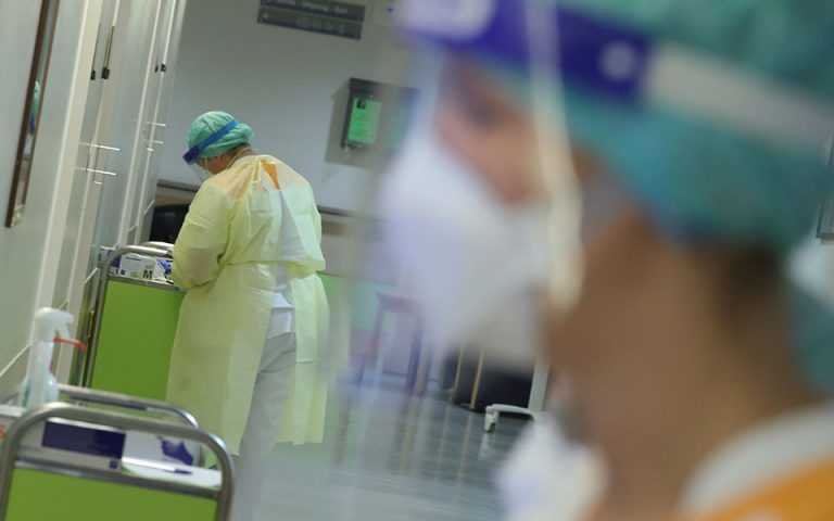 Κορωνοϊός: Αύξηση με 2353 νέα κρούσματα, 23 νέοι θάνατοι και 422 διασωληνωμένοι το τελευταίο 24ωρο 