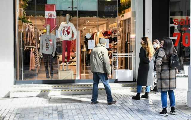 Στον πάγο η περαιτέρω χαλάρωση των μέτρων κατά του κορωνοϊού