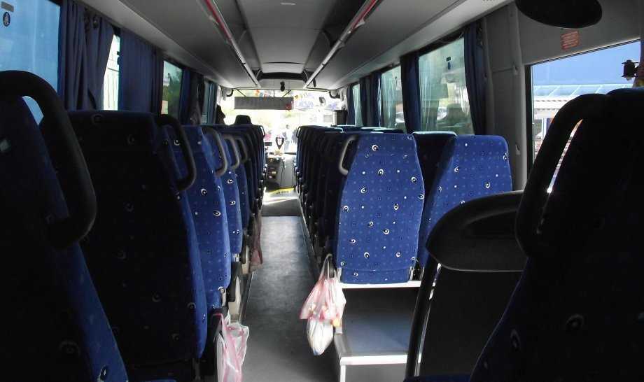 Ιωάννινα: Oδηγός λεωφορείου μετέφερε 21 παράνομους μετανάστες