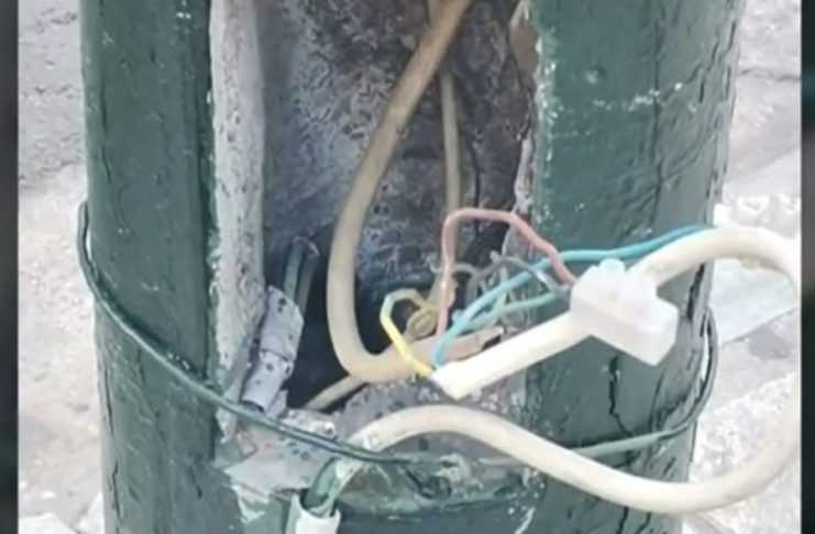 Ανήλικη μαθήτρια κεραυνοβολήθηκε από γυμνά καλώδια κολώνας