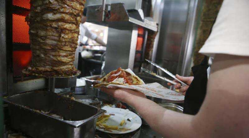 Ζητείται για εργασία Τυλιχτής – Ψήστης στην Πάργα