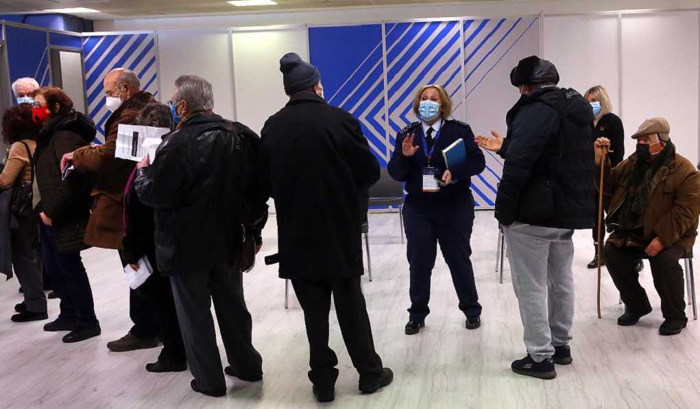 Ε. Σμυρνάκης: Έχουμε συνεκτιμήσει την ασφάλεια και τα οφέλη του εμβολίου (audio)