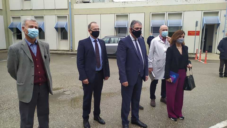 Στα νοσοκομεία των Ιωαννίνων και την Περιφέρεια ο διοικητής της 6ης ΥΠΕ