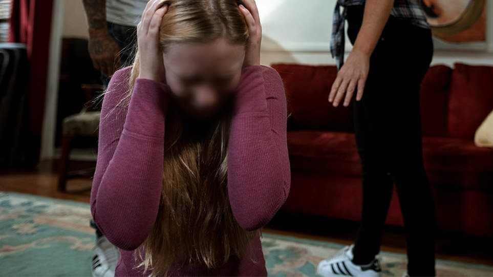 Είδηση που σοκάρει: 83χρονος ανώμαλος παππούς βίαζε την εγγονή του