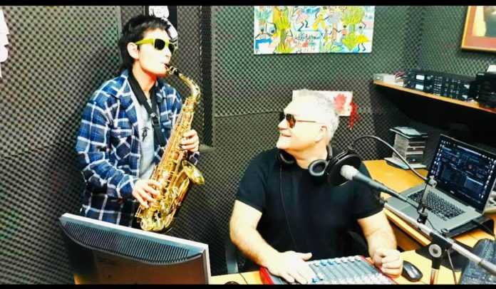 Πρωινές ‘χλίδες’ με τον Χρήστο Έξαρχο καθημερινά στις 10:00 στον Amvrakia Fm 91.9