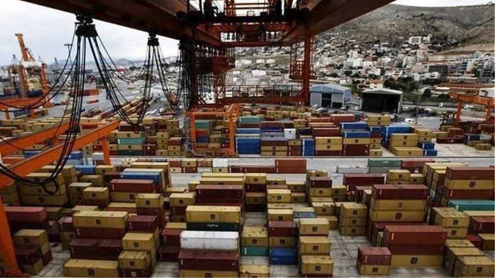 Σημαντική αύξηση ελληνικών εξαγωγών τον Μάρτιο: «Μπροστάρηδες» τα χημικά και τα τρόφιμα