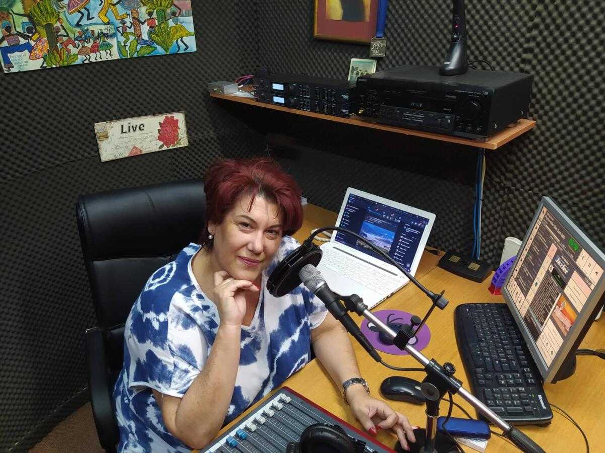 Η Μαρία Παπαθεοδώρου στην πρωινή ενημερωτική ζώνη του Amvrakia Fm.