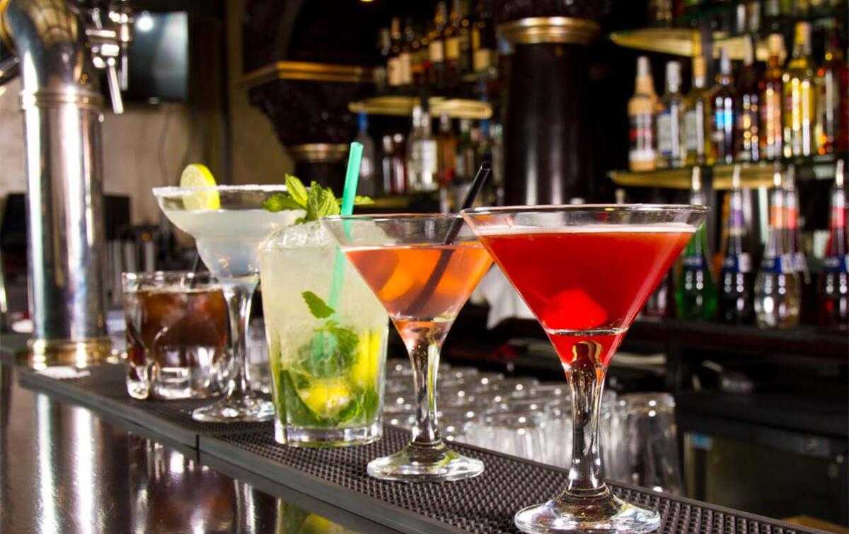 5.000 ευρώ πρόστιμο σε μπαρ στην Άρτα α υπέρβαση του ωράριο λειτουργίας και εξυπηρέτηση πελατών σε εσωτερικό χώρο.