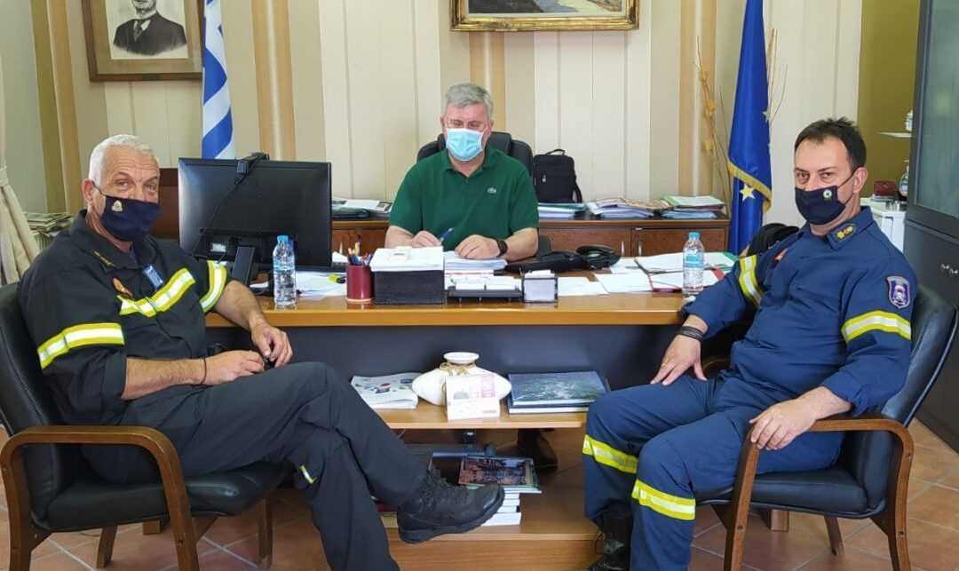 Συνάντηση δημάρχου Σουλίου, με τον νέο διοικητή των πυροσβεστικών υπηρεσιών Θεσπρωτίας