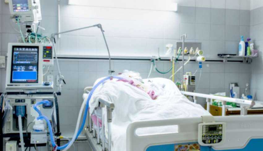 Τραγικό: Πέθανε η 18χρονη που είχε πέσει από ταράτσα βίλας