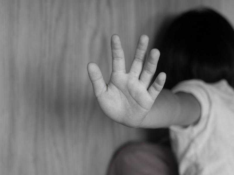 Φρίκη για ανήλικη: Τη βίαζε έξι χρόνια ο θείος της