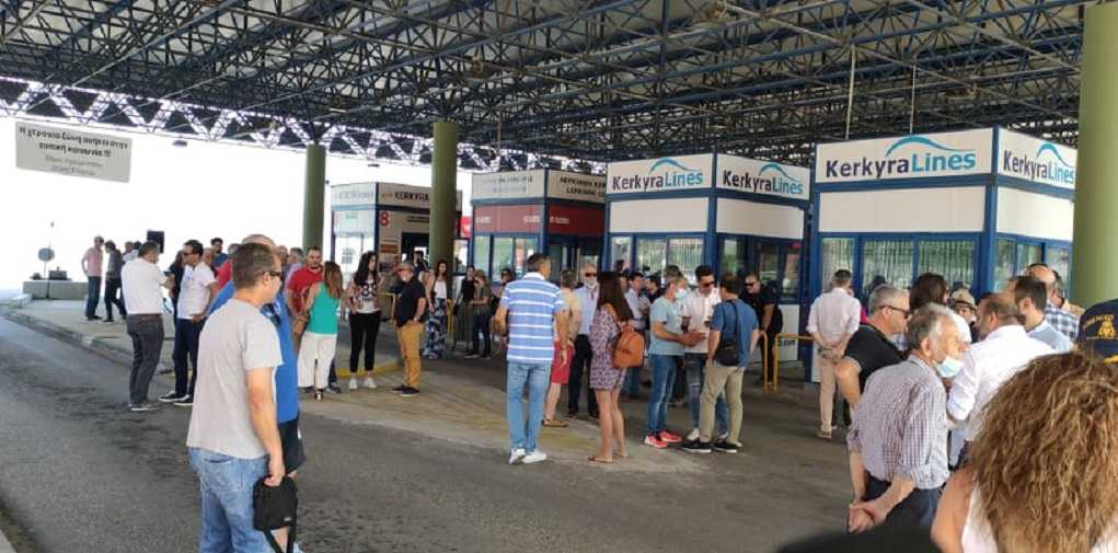 Αποκλεισμός του λιμένα Ηγουμενίτσας από τους κατοίκους Ηγουμενίτσας και Φιλιατών