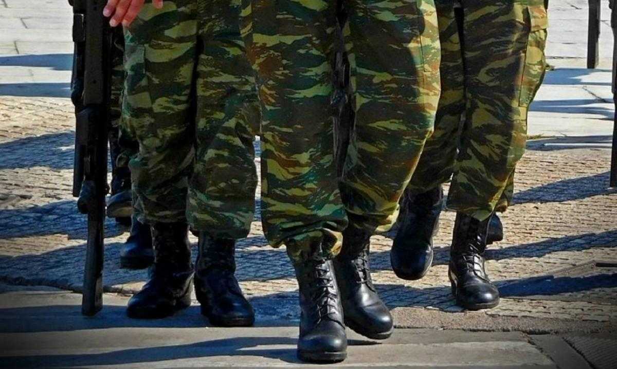 Σοκαριστική καταγγελία: Με βίασαν, όταν ήμουν φαντάρος σε στρατόπεδο κατ’ εντολή του λοχαγού (Bίντεο)