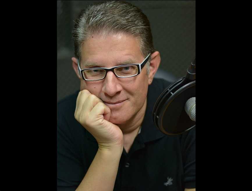 Ο Ραδιοφωνικός παραγωγός Αλέξης Κατσαδωράκης στο ARTAS restobar σήμερα Σάββατο 3/7 για μια μοναδική βραδιά!