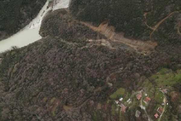 Δαφνωτή Άρτας: Στο έλεος της αδιαφορίας και γραφειοκρατίας εν μέσω φυσικής καταστροφής – Ακούνε Ψαθάς και Καχριμάνης ;