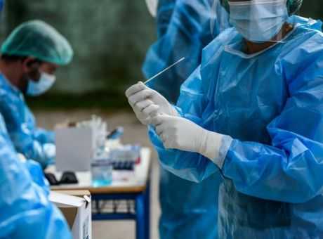 Αύξηση κρουσμάτων σε Πρέβεζα και Θεσπρωτία – Σταθερά υψηλά τα Γιάννενα