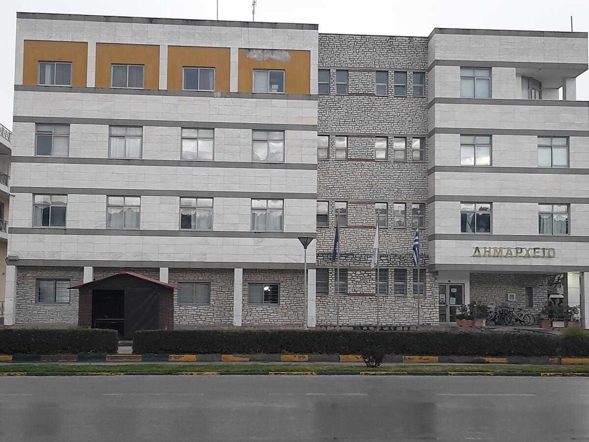 Τα πλωτά φωτοβολταϊκά στη λίμνη Πουρναρίου στο Δημοτικό Συμβούλιο Άρτας