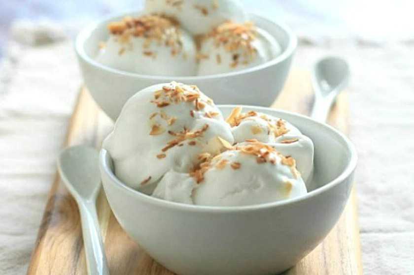 Παγωτό γιαούρτι με 3 υλικά. Η συνταγή που θα ξετρελάνει τα παιδιά