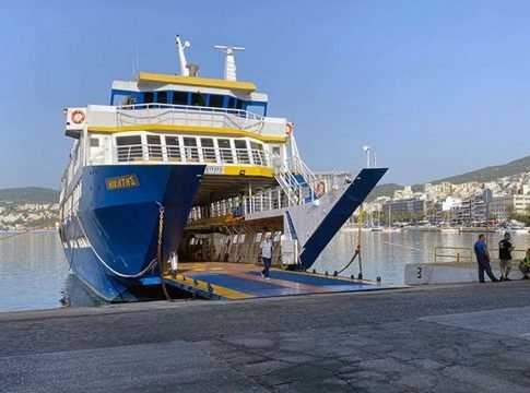 Το είδαμε κι αυτό στην Ελλάδα! Ακυρώθηκε δρομολόγιο πλοίου, γιατί κοιμόταν ο ναύτης!