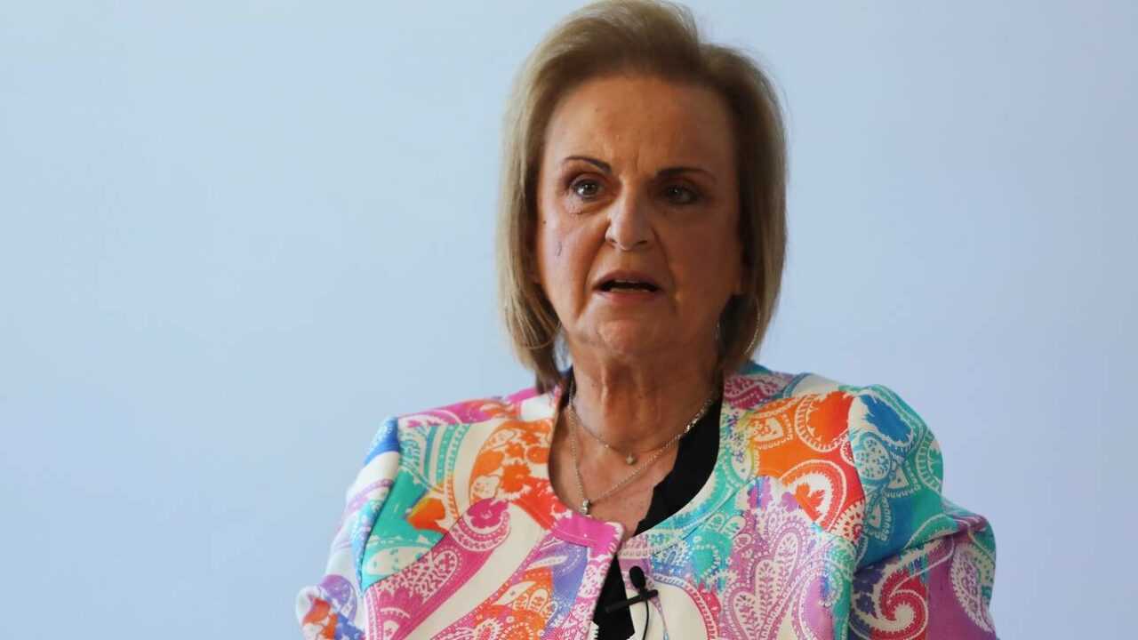 Παγώνη για εμβολιασμούς: Αν συνεχίσουμε έτσι δεν θα κάνουμε ούτε Χριστούγεννα