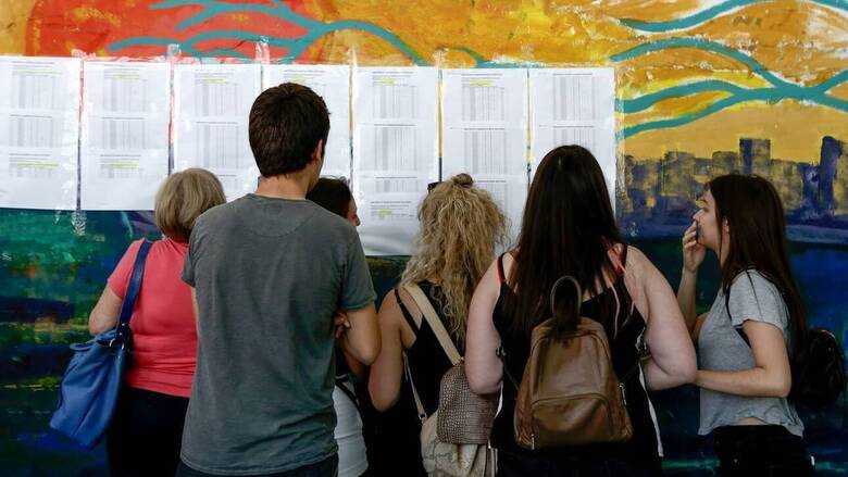 Βάσεις 2021: Ποιες είναι οι σχολές με τα περισσότερα μόρια – Δείτε το top 10