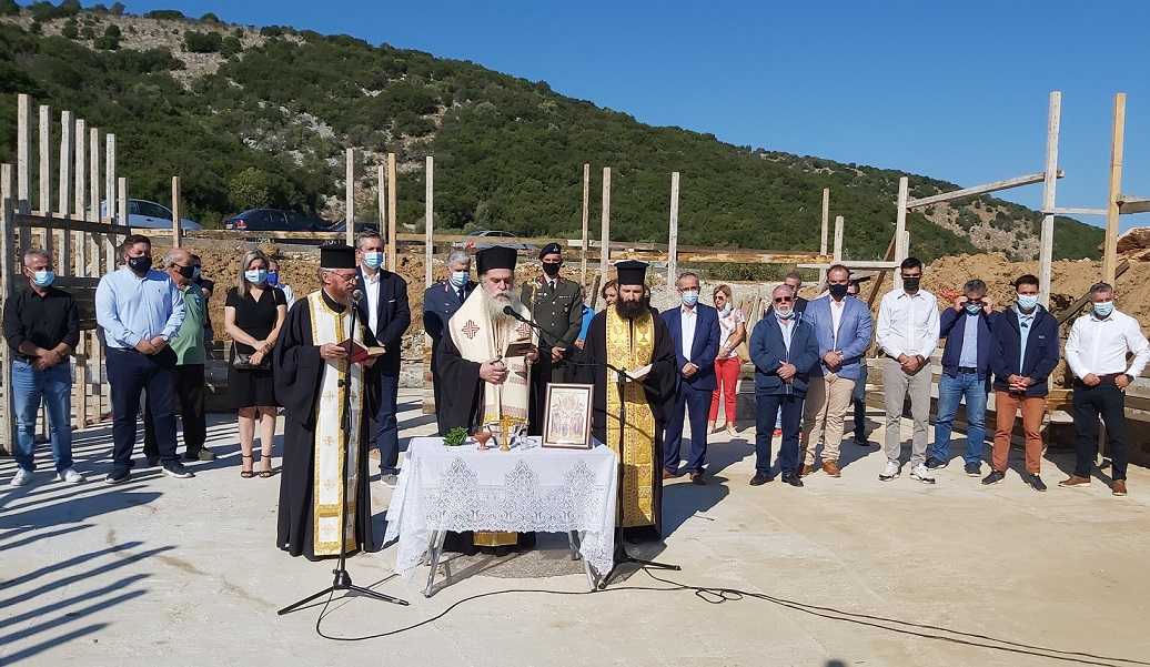 Άρτα: Tελετή θεμελίωσης του Νέου Ιερού Ναού του Δημοτικού Κοιμητηρίου στους Αγίους Αναργύρους