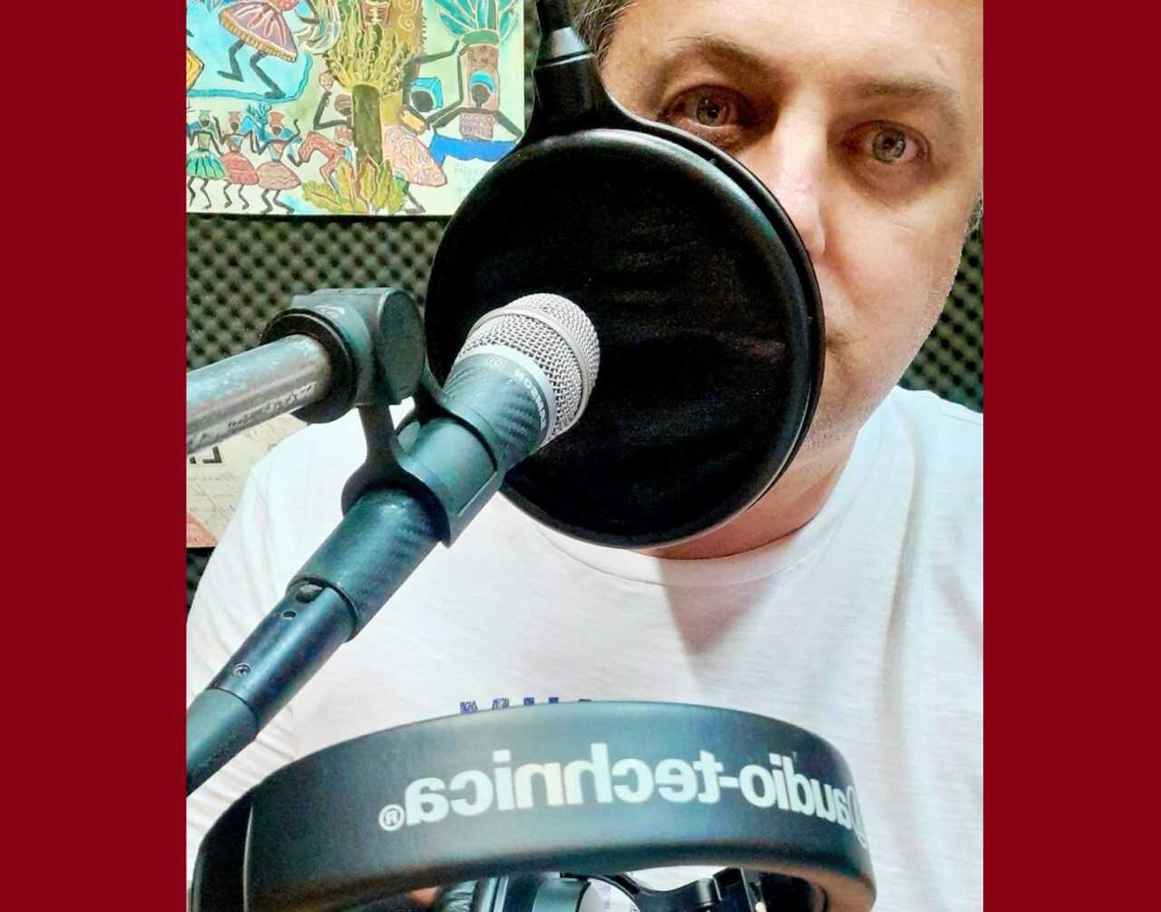 Μουσικό Αλατοπίπερο με τον Βαγγέλη Ρίζο κάθε Τρίτη και Πέμπτη 19.00-21:00 στον Amvrakia Fm 91.9.