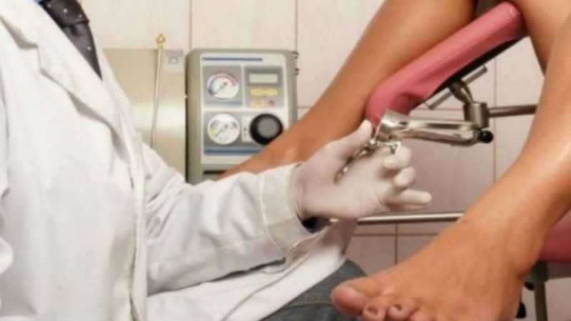 Σοκάρουν οι μαρτυρίες φοιτητριών που κατήγγειλαν γυναικολόγο ο οποίος τις παρενοχλούσε σεξουαλικά.