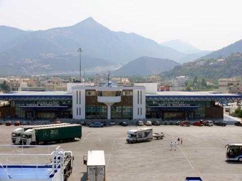 Συνελήφθησαν Τούρκοι στην Ηγουμενίτσα με πλαστά διαβατήρια