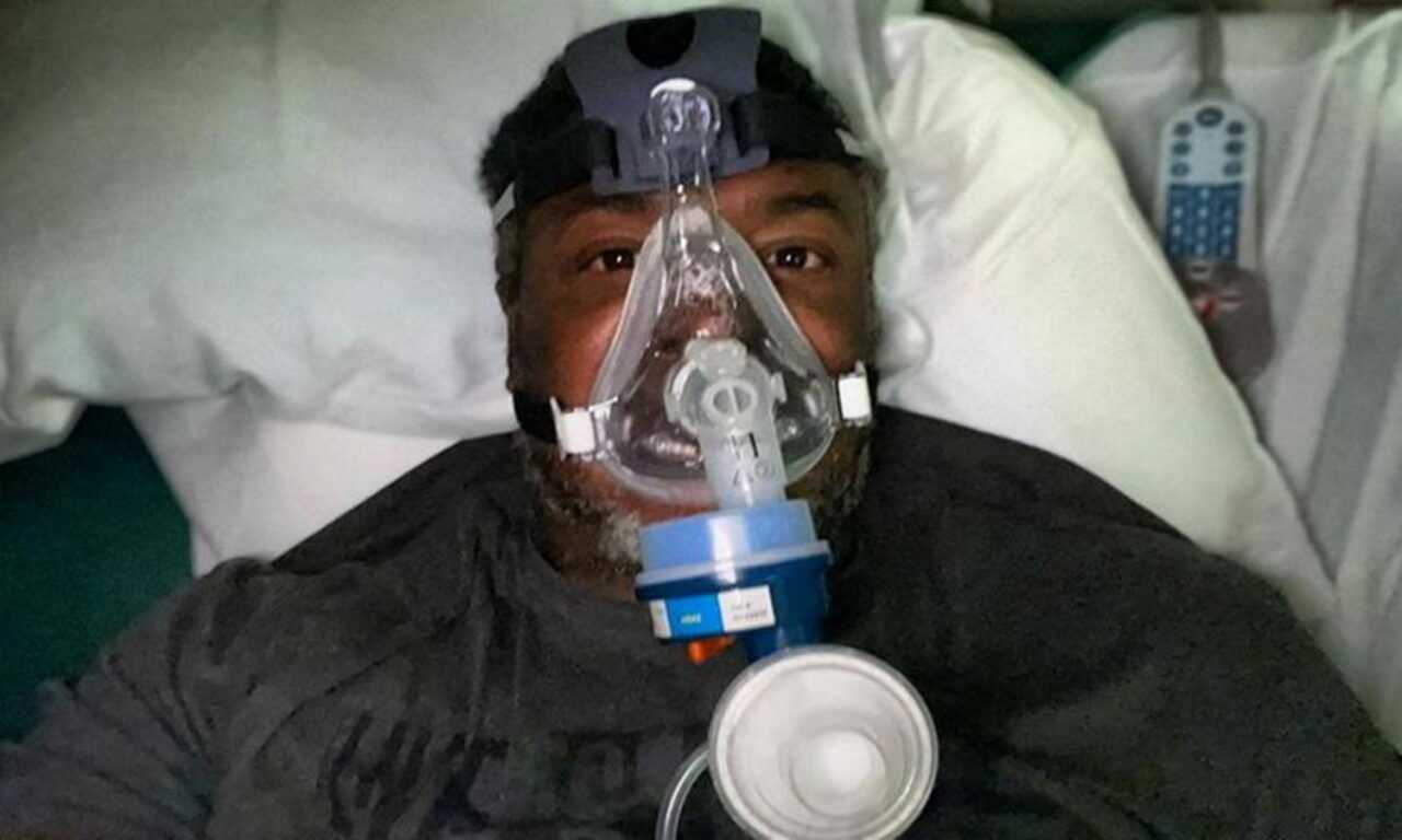 Ο παλαίμαχος άσος του NBA Σέντρικ Σεμπάλος δίνει σκληρή “μάχη” με τον κορονοϊό.