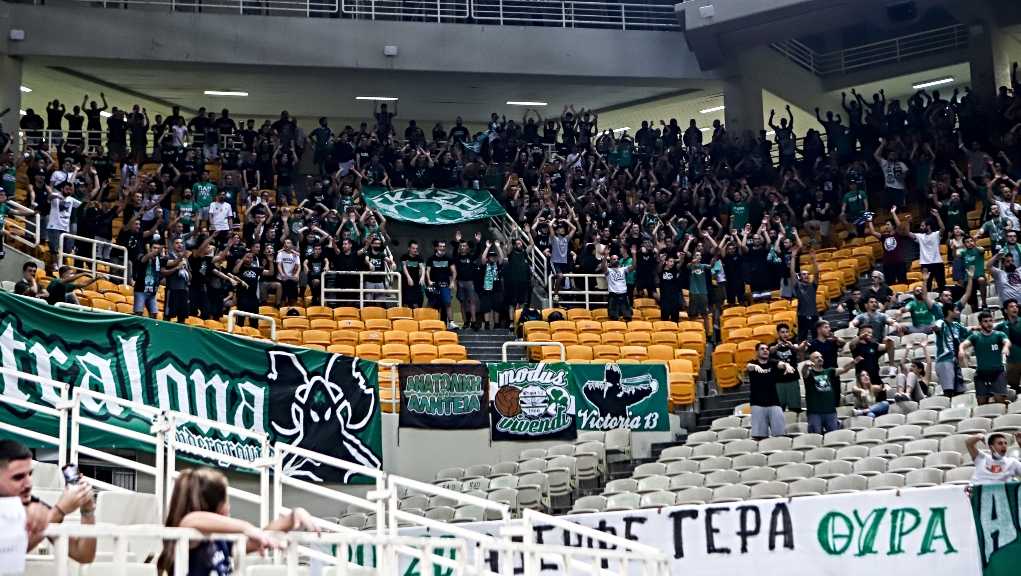 Αντιπροσωπεία οπαδών της ΚΑΕ Παναθηναϊκός στην προπόνηση: «Είμαστε δίπλα σας»