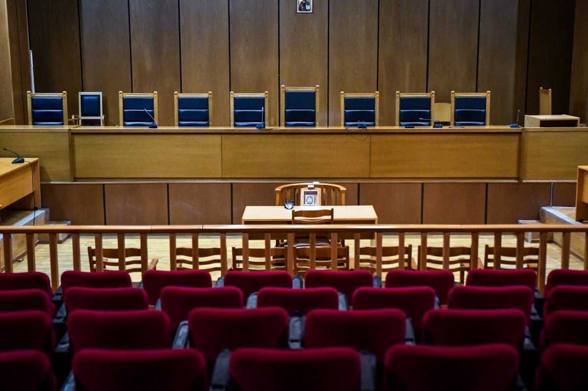 Υπόθεση με τις κλεμμένες εικόνες στην Ήπειρο: Ολοκληρώθηκε η εξέταση των μαρτύρων κατηγορίας