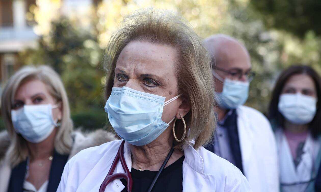 Προειδοποίηση Παγώνη για έξαρση της πανδημίας μετά τον Δεκέμβριο: Εμβολιαστείτε για το κορονοϊό και για τη γρίπη.