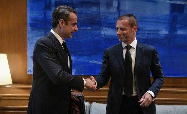 Ο Πρωθυπουργός της Ελλάδος ζητά τη βοήθεια της FIFA και της ΟΥΕΦΑ για τη διαμάχη για το Super League