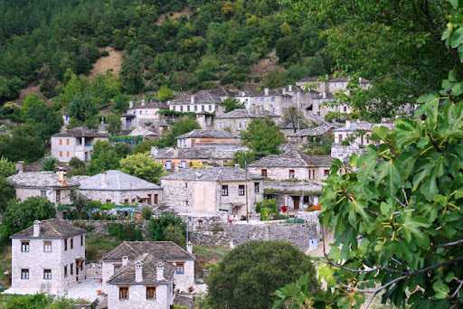 Ασφυκτικά γεμάτα είναι αυτές τις μέρες τα καταλύματα στα ορεινά της Ηπείρου