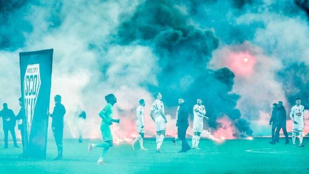 Ο Ναντέ «έσωσε» το βαθμό για τη Σεντ Ετιέν, σε ένα «επεισοδιακό» ματς